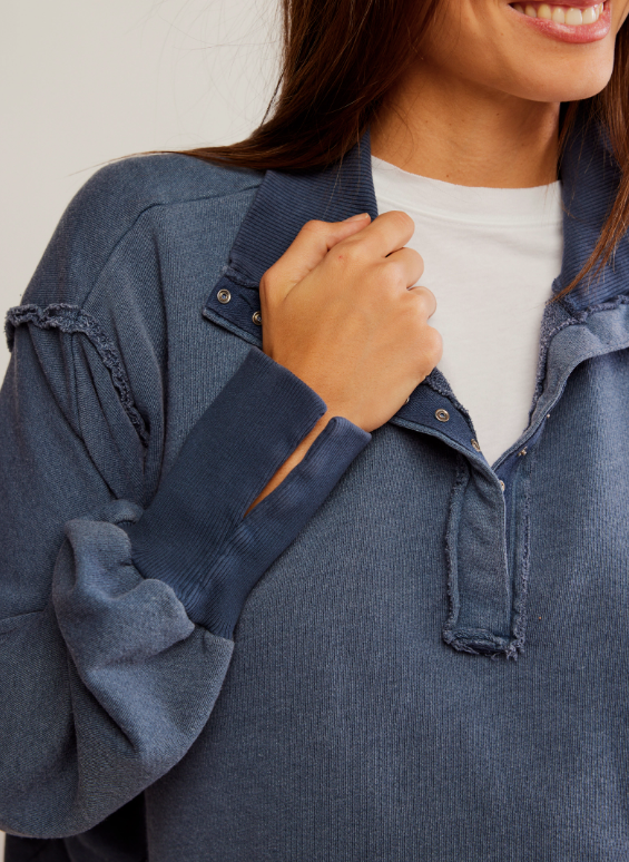 FREE PEOPLE-"CAMDEN" SWEATSHIRT