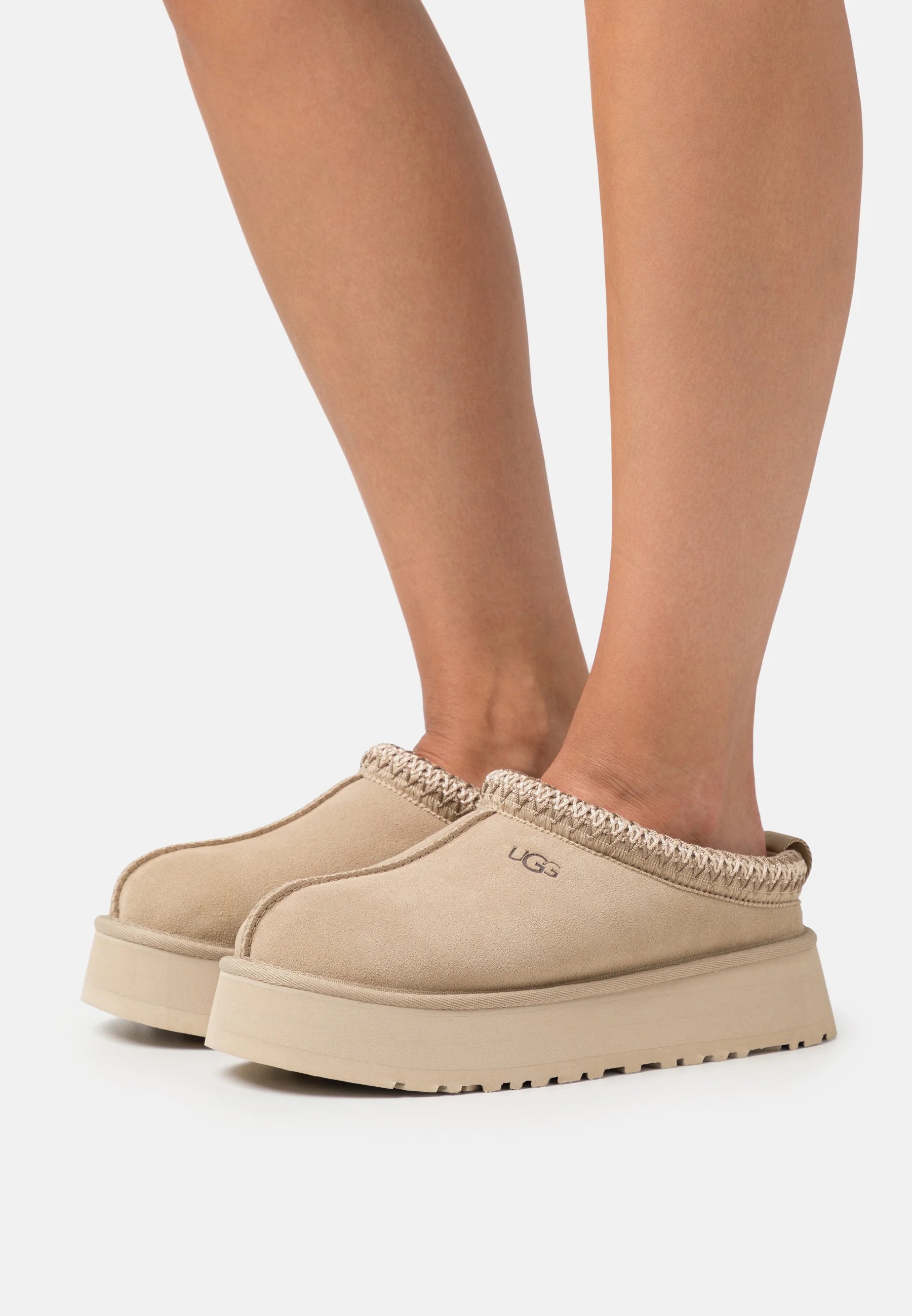 UGG-"TAZZ" SLIPPER SHOE