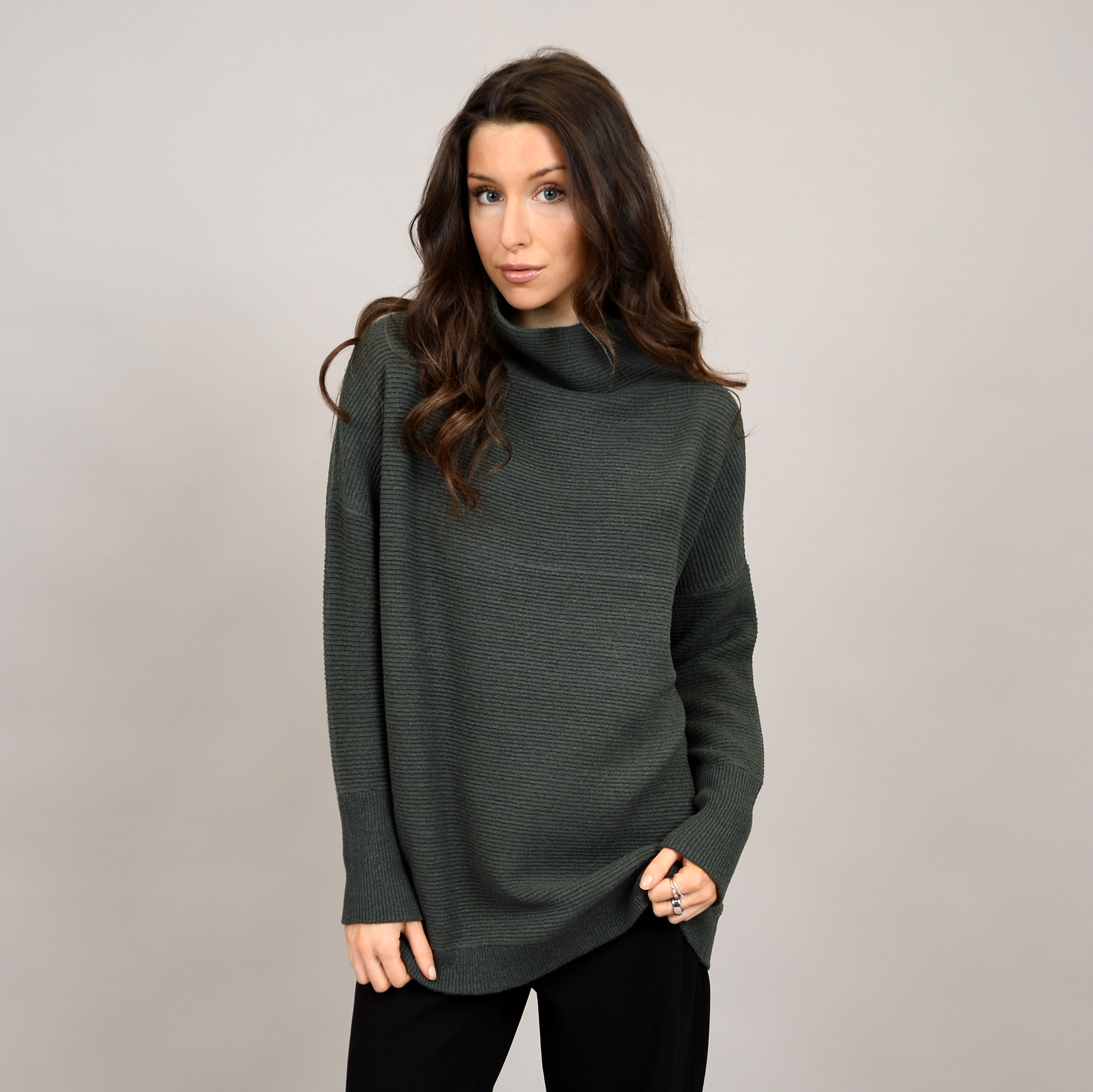 RD-"NANCY" OTTOMAN SWEATER