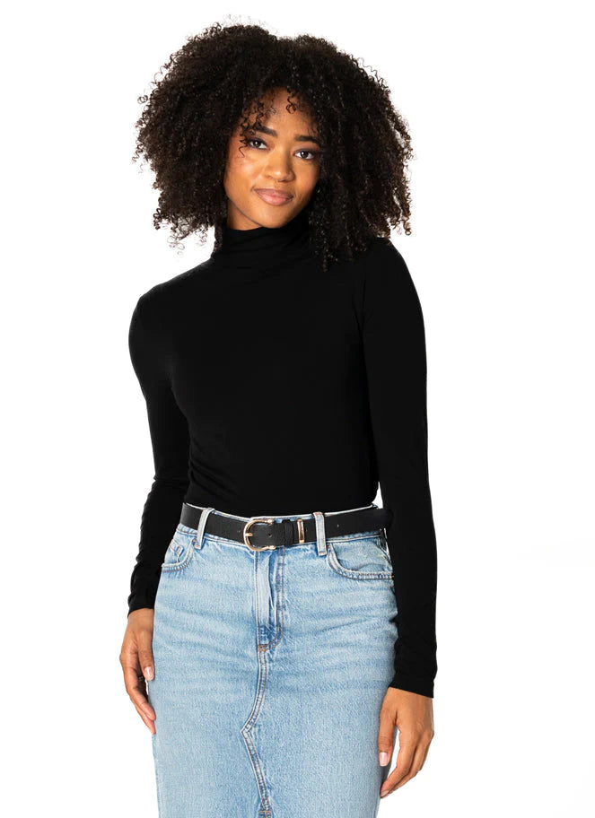 C'EST MOI -BAMBOO SHORT TURTLENECK TOP