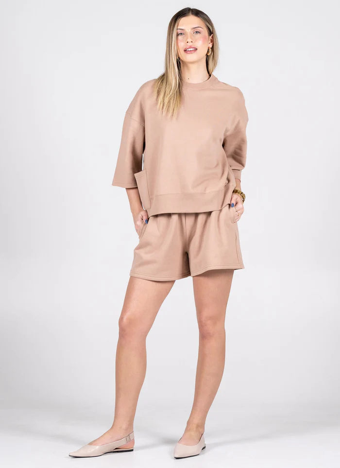 C'EST MOI-MID THIGH SHORT