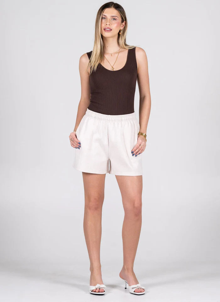 C'EST MOI-MID THIGH SHORT