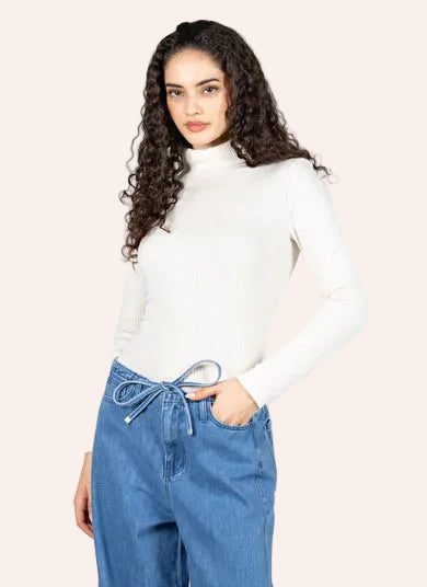 C'EST MOI-SEAMLESS RIB TURTLENECK