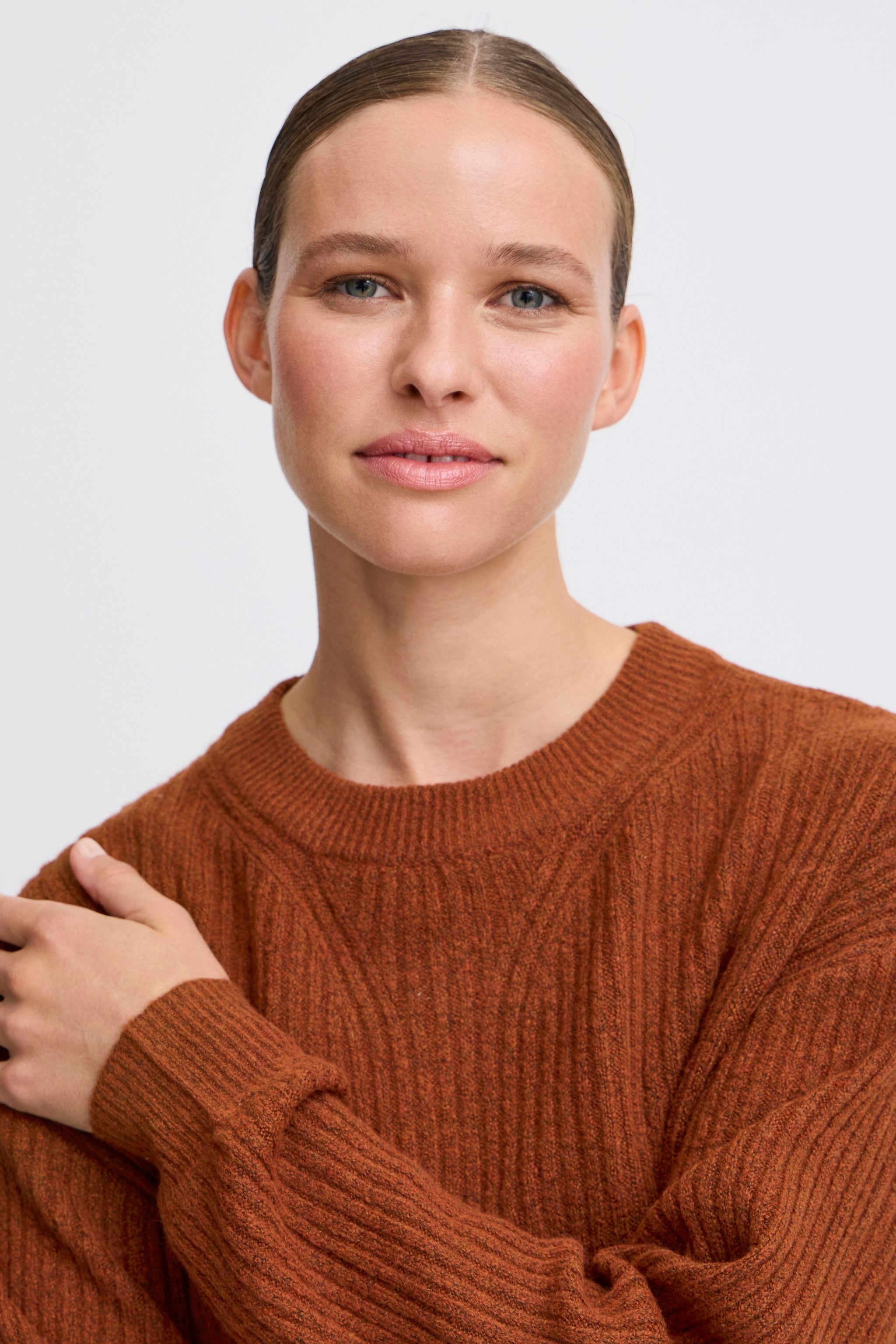 B.YOUNG-"ONEMA" SWEATER