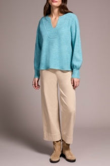 TRIBAL-SWEATER