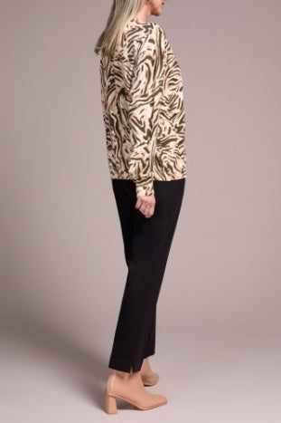 TRIBAL-SWEATER