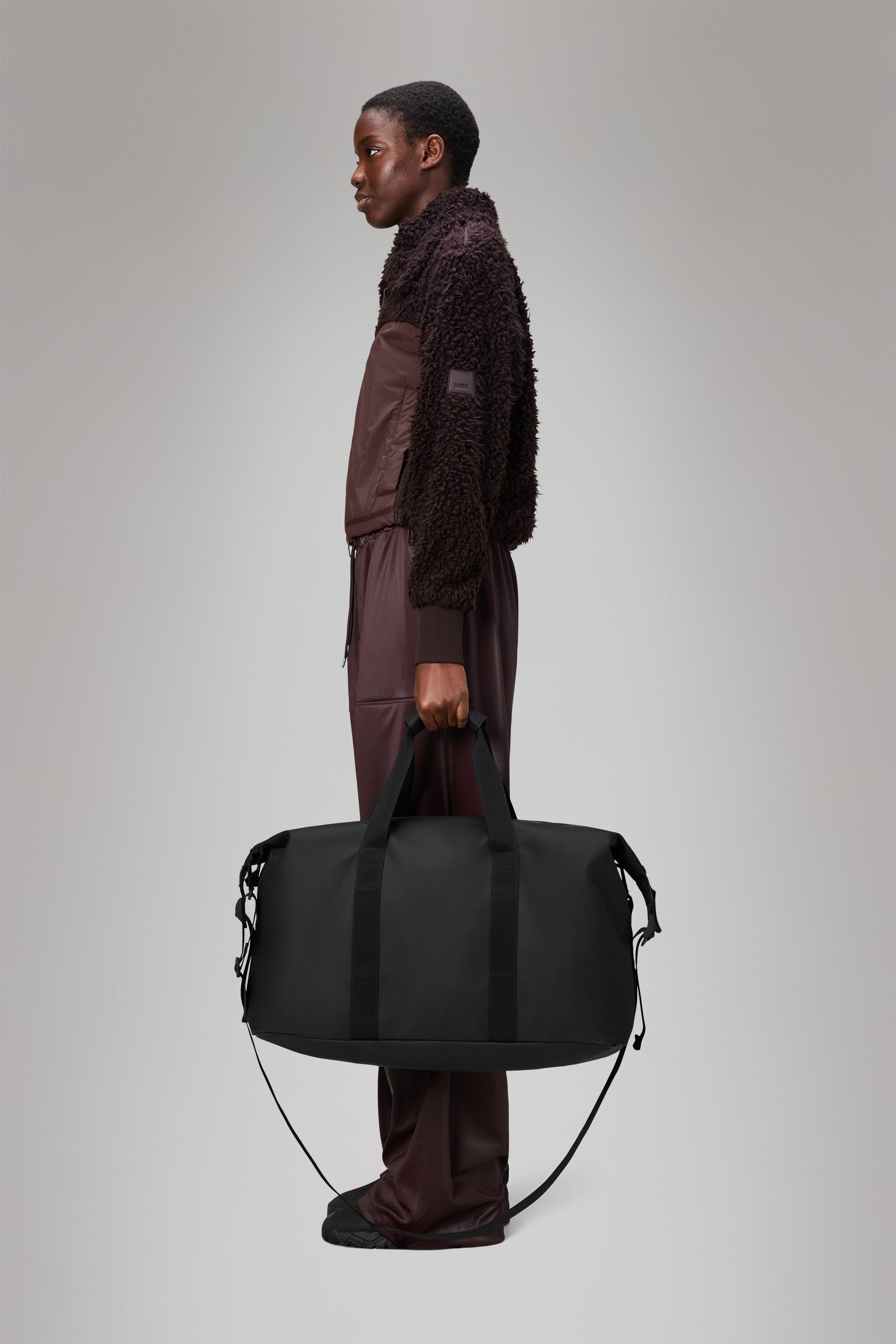 RAINS-"HILO" WEEKEND BAG
