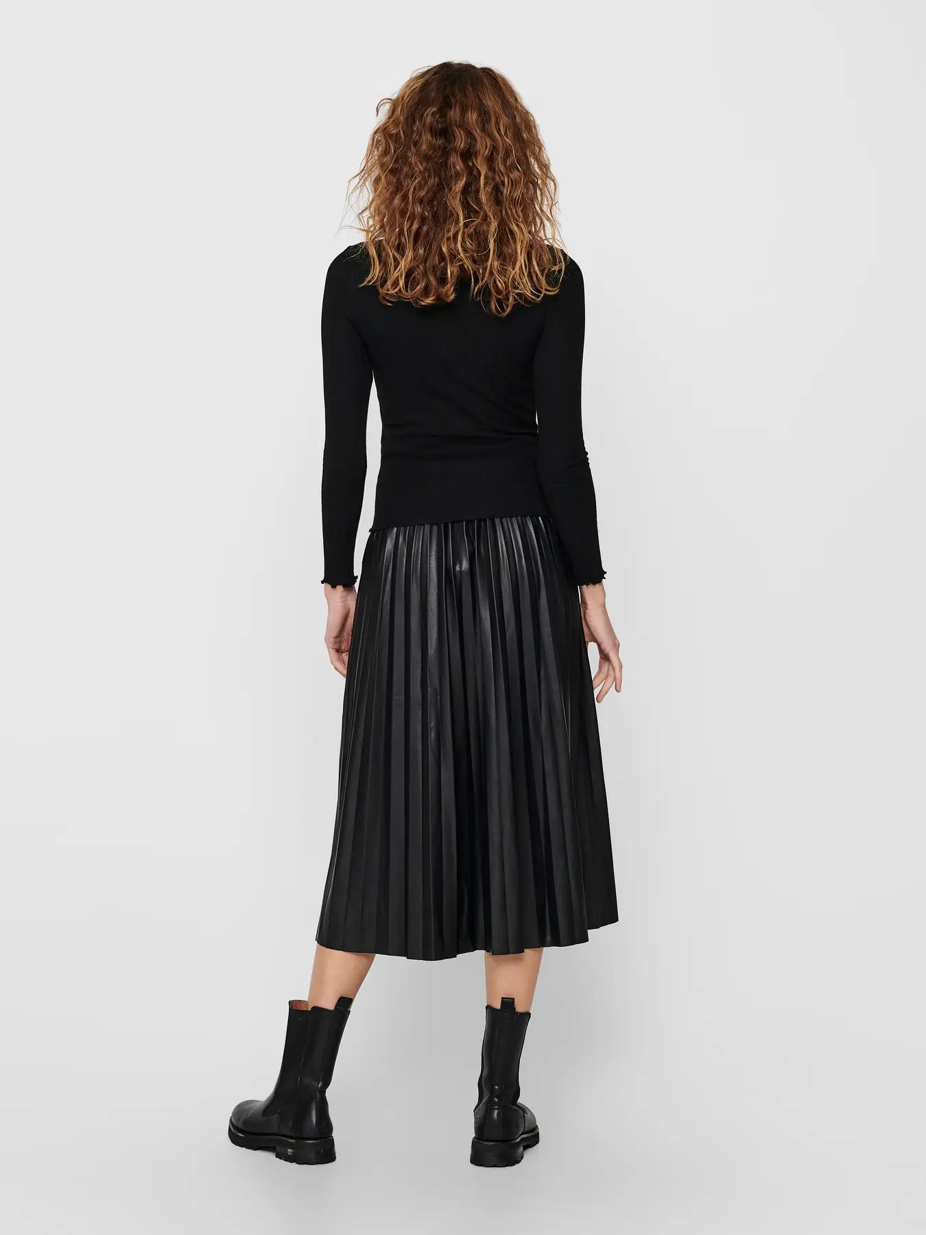 ONLY LIMITLESS-"EMMA" TOP