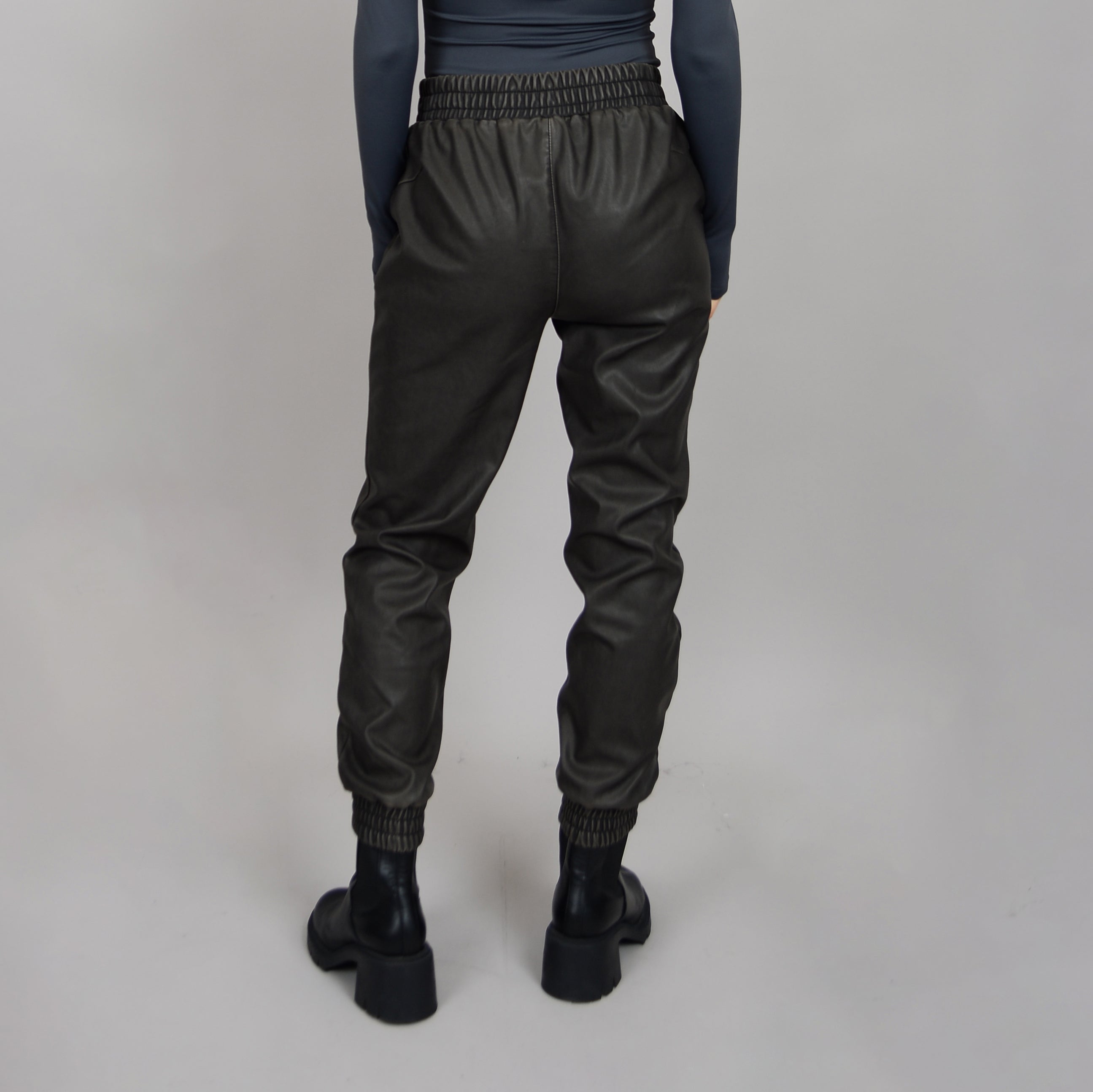 RD-"JAYLY" FAUX LTHR JOGGER