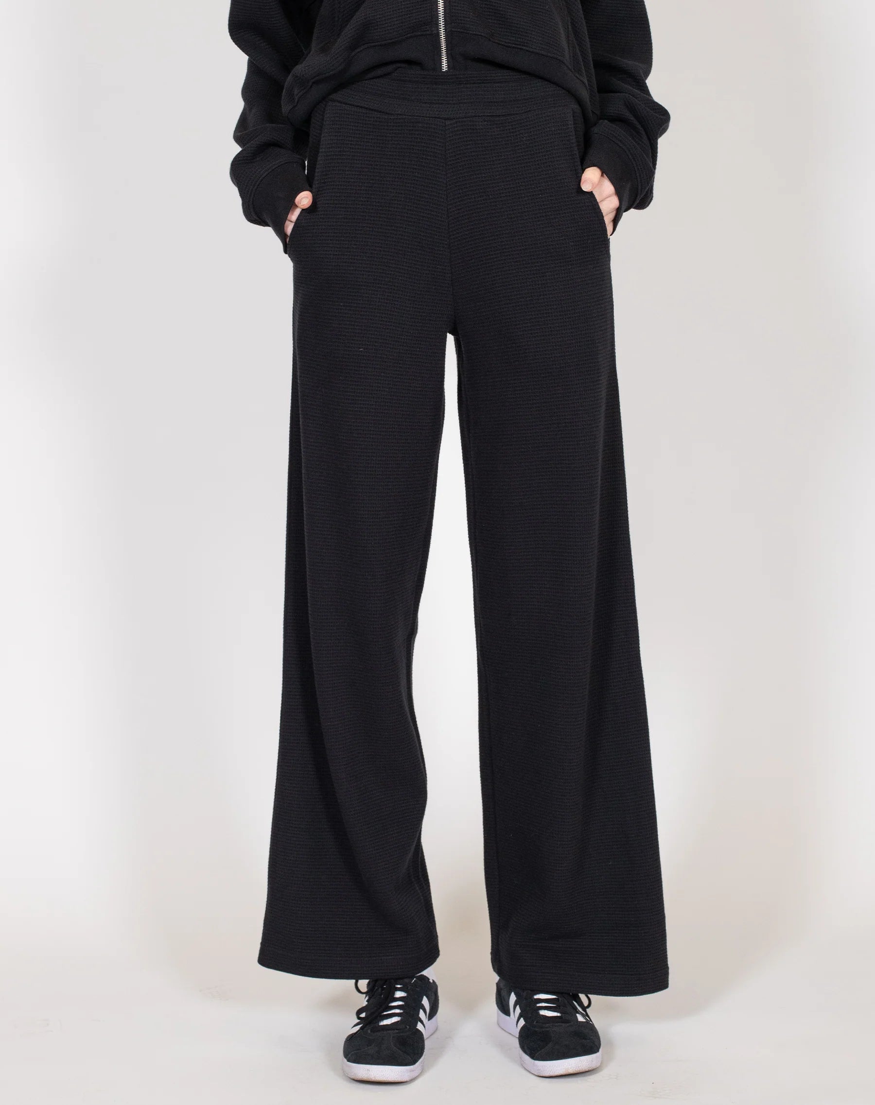 BRUNETTE-WAFFLE KNIT PANT