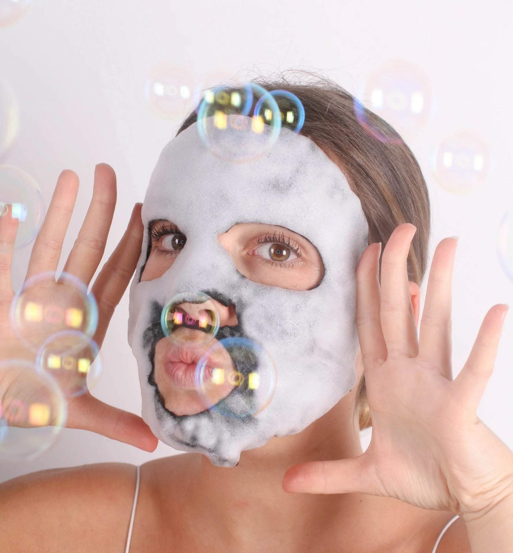 MASKERAIDE-"BUBBLE BUBBLE"MASK