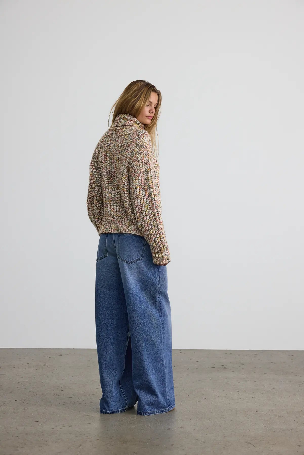 NOISY MAY-"MARNEY" SWEATER