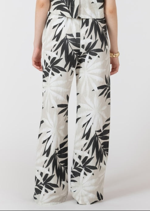 BLACK TAPE-WIDE LEG TROUSER
