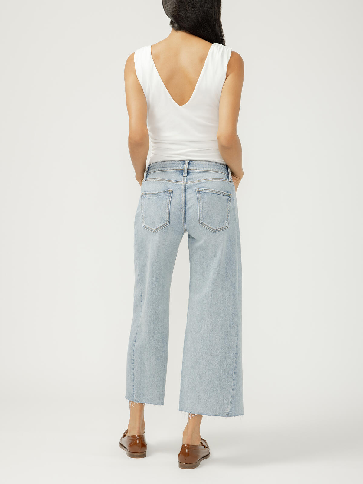 SILVER-"SUKI" CROP JEAN