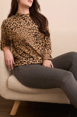 TRIBAL-SWEATER