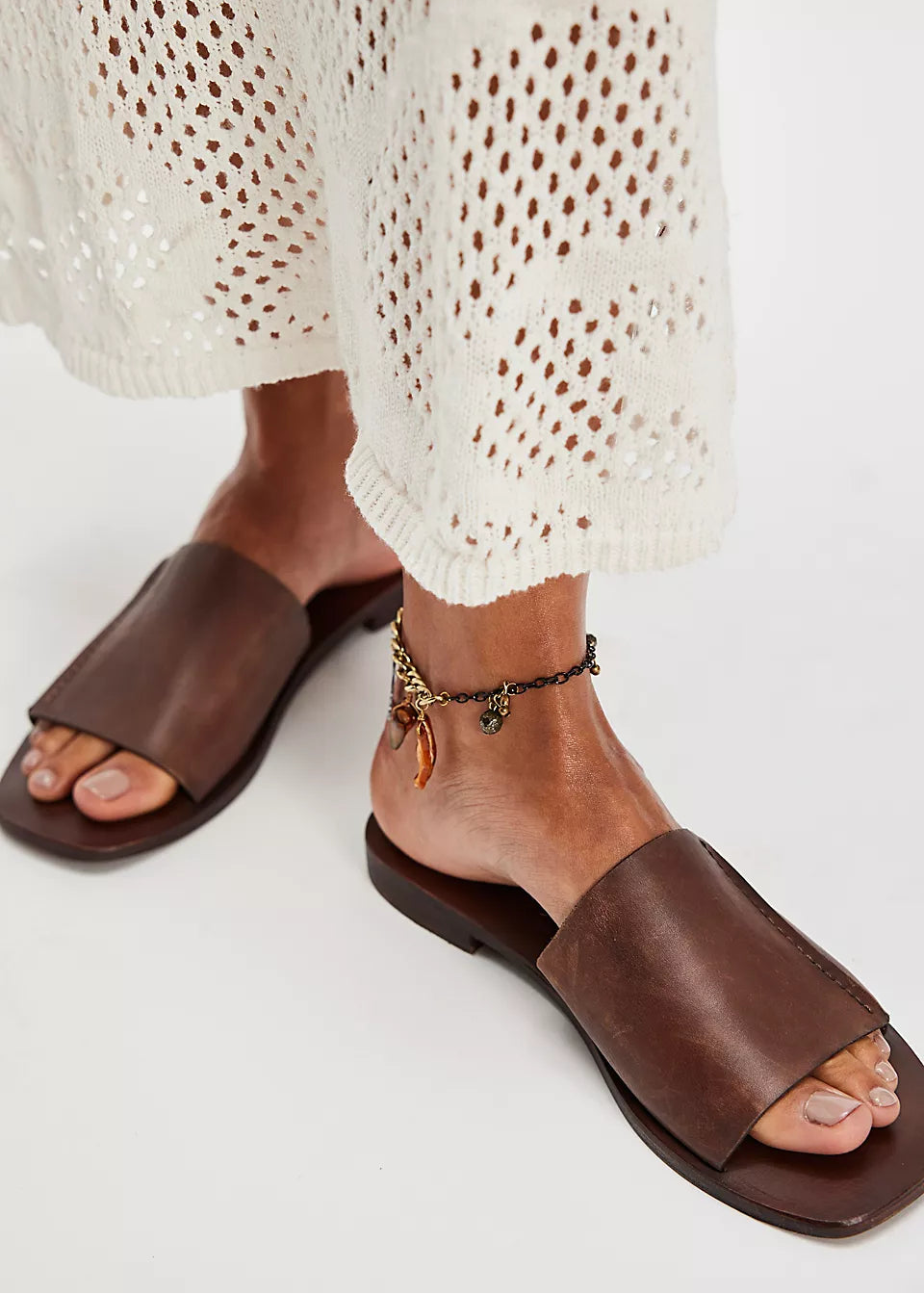 FREE PEOPLE-"VERONA" SANDAL